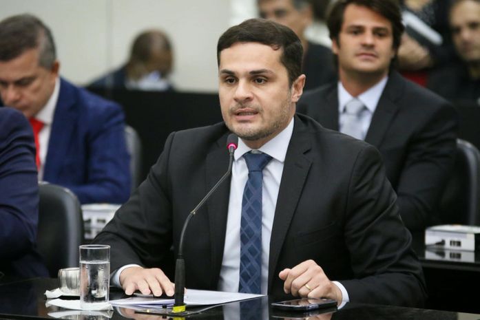 Deputados Alexandre Ayres e Cabo Bebeto propõem redução da carga horária dos servidores civis e militares que possuam filhos com deficiência e/ou autismo em AL