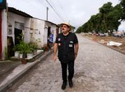 Prefeito de Rio Largo fiscaliza andamento das obras de pavimentação e drenagem do Complexo Brasil Novo