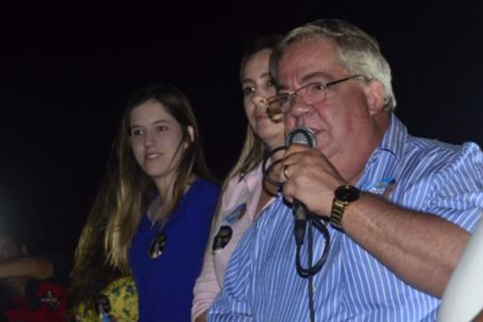 Abrahão Moura e Cibele Moura