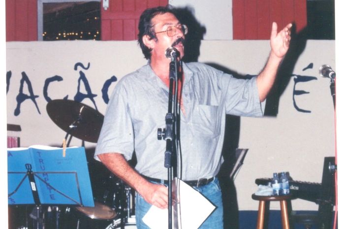 Poeta, compositor e boêmio