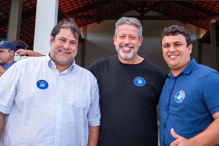 Bebeto Barros e David Barros se reúnem com o deputado federal Arthur Lira e prefeitos alagoanos