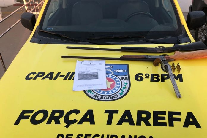 Dois homens foram presos durante a operação