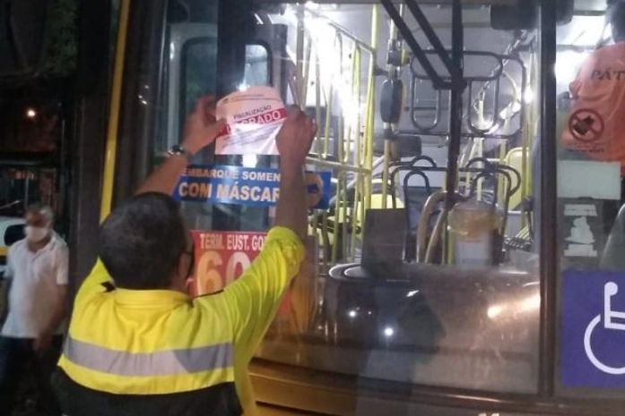 Com irregularidades, 19 ônibus são lacrados e retidos nas garagens