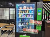 Máquina de venda automática que liberava lanches vencidos é interditada em Universidade de Maceió