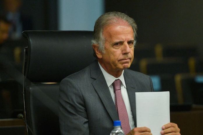 Ministro da Defesa desmente rumores de renúncia