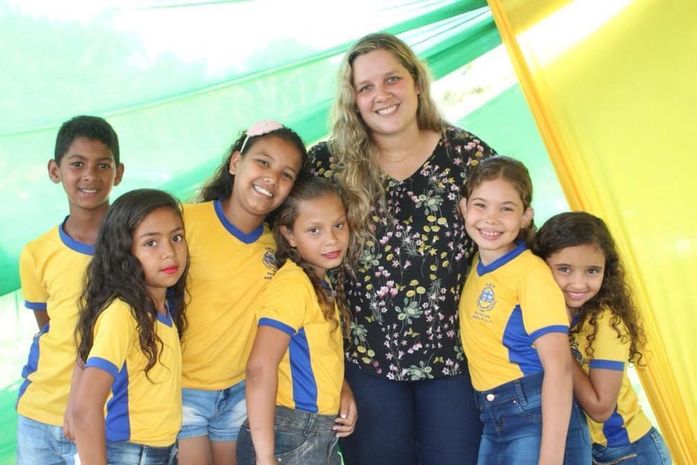 Prefeita Jeannyne Beltrão recebe selo nacional de qualidade da educação de Jequiá da Praia