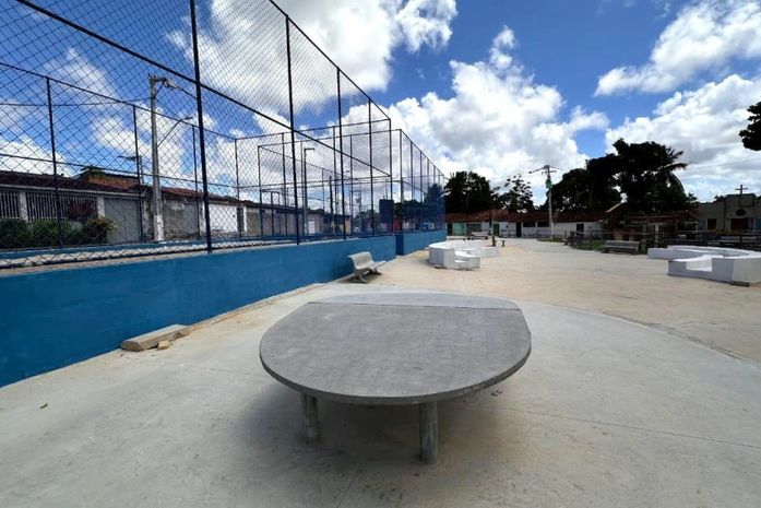 Obras de nova praça no Benedito Bentes estão 90% concluídas