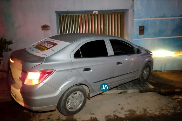 Motorista por aplicativo é morto a tiros por passageiro dentro de carro em Arapiraca