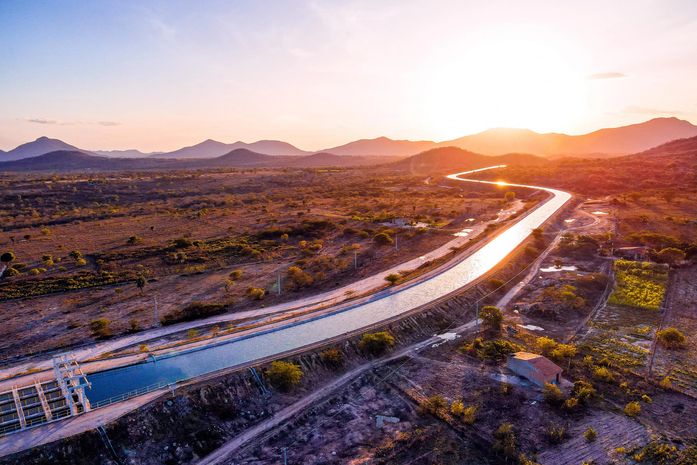 Paulo Dantas e Lula autorizam investimentos em mais de R$ 500 milhões para o 5° trecho do Canal do Sertão