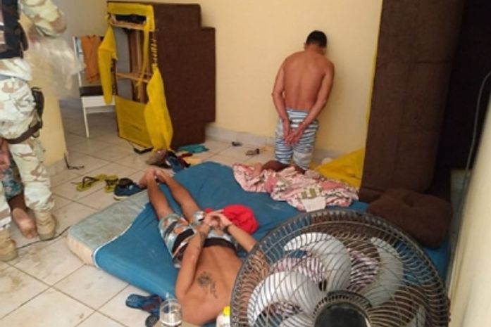 Grupo foi surpreendido pela polícia em residência localizada em Santa Cruz do Capiberibe.