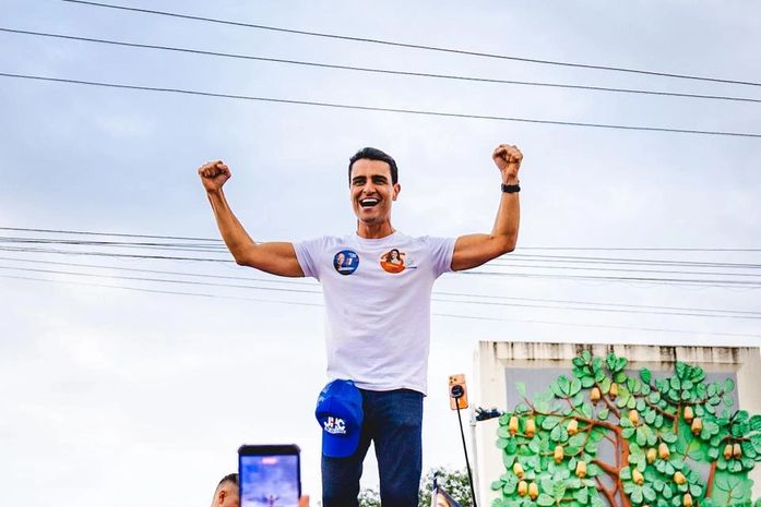 JHC vence as eleições no primeiro turno com 52,50% dos votos válidos, aponta Paraná Pesquisas