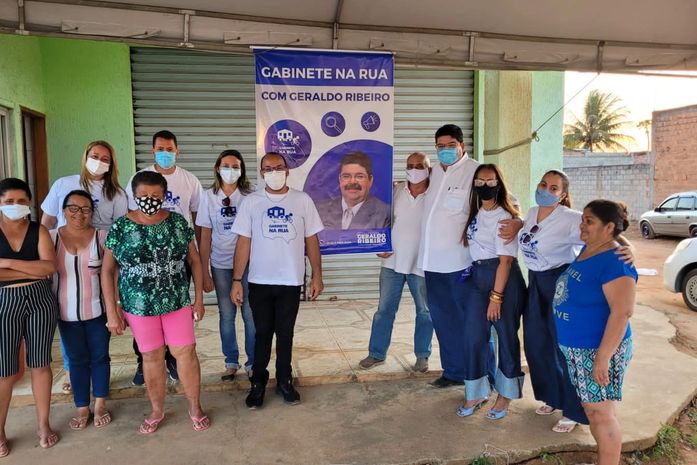 Vereador Geraldo Ribeiro intensifica suas ações em beneficio de Palmeira com o seu "Gabinete de Rua"