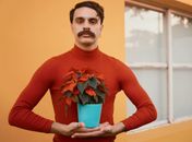 Rodrigo Alarcon se apresenta nesta quarta (30) no Rex, em Jaraguá
