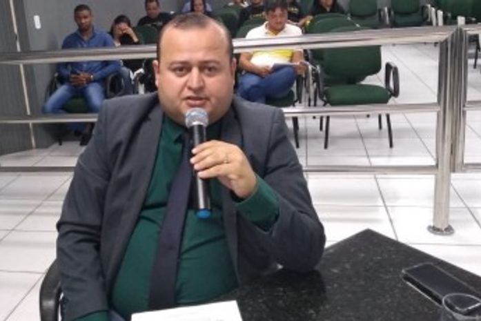 Léo Satunino diz que devido ao seu posicionamento na Câmara de Vereadores de Arapiraca, prefeitura boicota seus pedidos de melhorias para a cidade