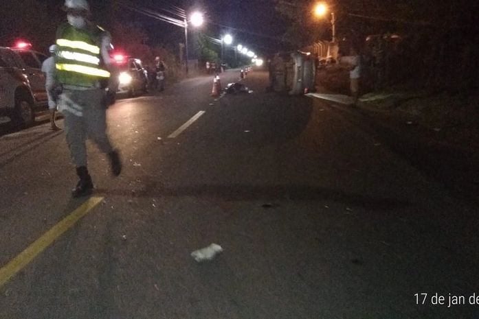 Uma pessoa morre e mais quatro ficam feridas em acidente provocado por motorista embriagado