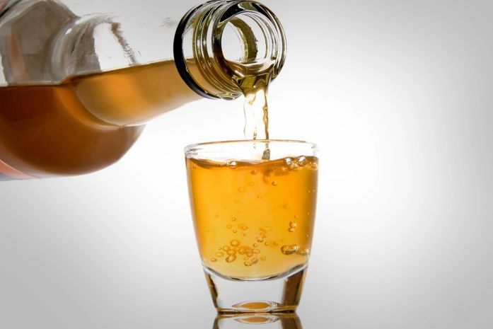 Justiça alagoana proíbe venda da cachaça 'Coretto' 
