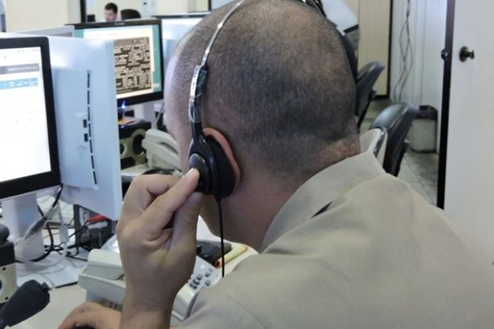 Atendentes de serviços de emergência sofrem com trotes e agressões verbais
