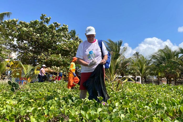 Ação para marcar o Dia Mundial de Limpeza de Rios e Praias neste sábado (21) em Guaxuma