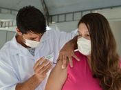 Segundo o PNI, percentual se refere à população vacinável e corresponde a mais de 716 mil pessoas totalmente imunizadas