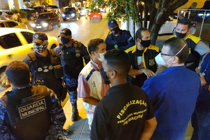 Fiscalização acompanha cumprimento do decreto em bares e restaurantes neste final de semana