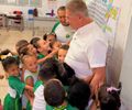 Prefeitura de São Miguel dos Campos realizou a entrega de mais de 10 mil kits de fardamento escolar