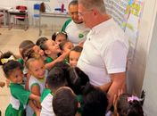 Prefeitura de São Miguel dos Campos realizou a entrega de mais de 10 mil kits de fardamento escolar