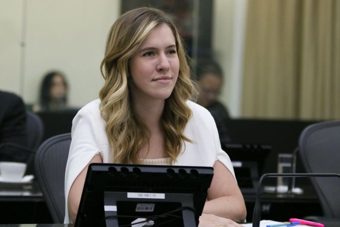 Cibele Moura propõe lei que exige câmeras em espaços que atendem crianças, adolescentes e pessoas com deficiência em AL