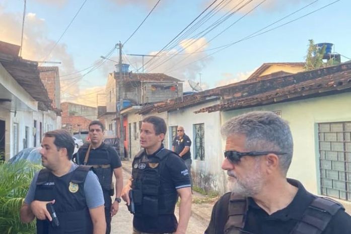 Três pessoas são presas e duas apreendidas em operação da PC contra acusados de crimes em AL