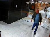  Gonçalves Dias, chefe do GSI, dentro do Palácio do Planalto durante as invasões de 8 de janeiro