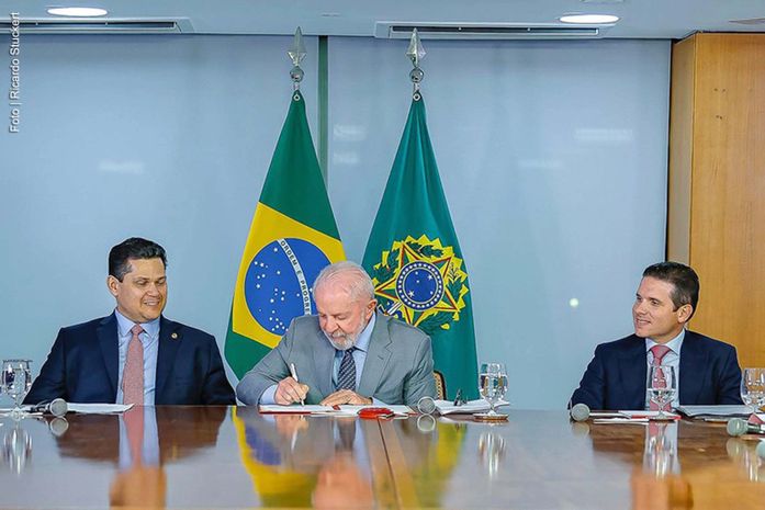 Os vizinhos perigosos de Lula