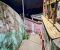 Polícia identifica jovem morto a tiros em escadaria de igreja em Ipioca