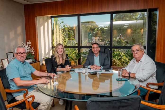 Cibele Moura e prefeitos de Paripueira e Chã Preta conversam com Paulo Dantas sobre melhorias para os municípios