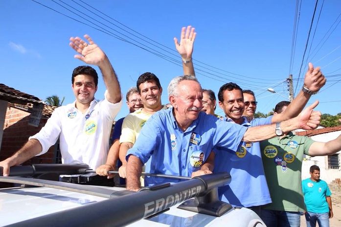 Partidos de oposição se reúnem para definir candidato ao governo