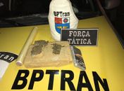 Adolescente é apreendida com 500 grs de maconha