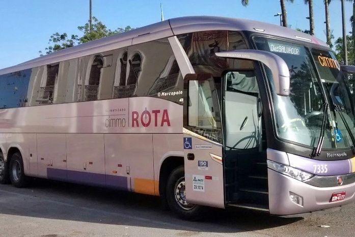 Quatro bandidos armados fizeram o "arrastão" no coletivo