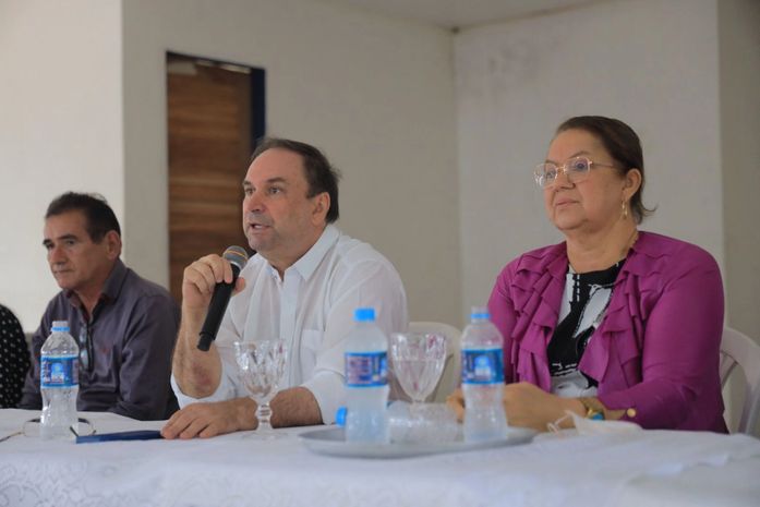 Em reunião com professores aposentados, prefeito Luciano destaca união de forças para pagamento dos precatórios