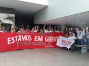 Servidores do Judiciário Federal decidem manter greve e intensificar mobilização