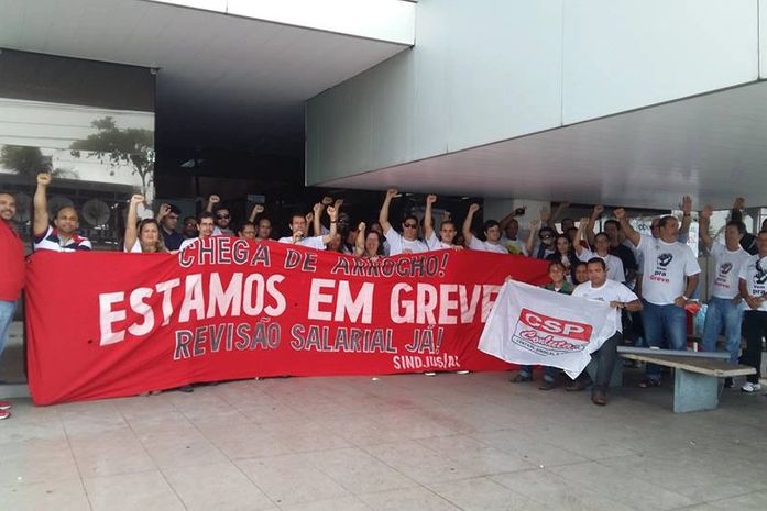 Servidores do Judiciário Federal decidem manter greve e intensificar mobilização