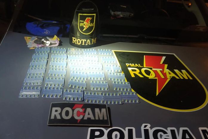Policiais militares flagram jovem com mais 300 comprimidos de rohypnol em Maceió