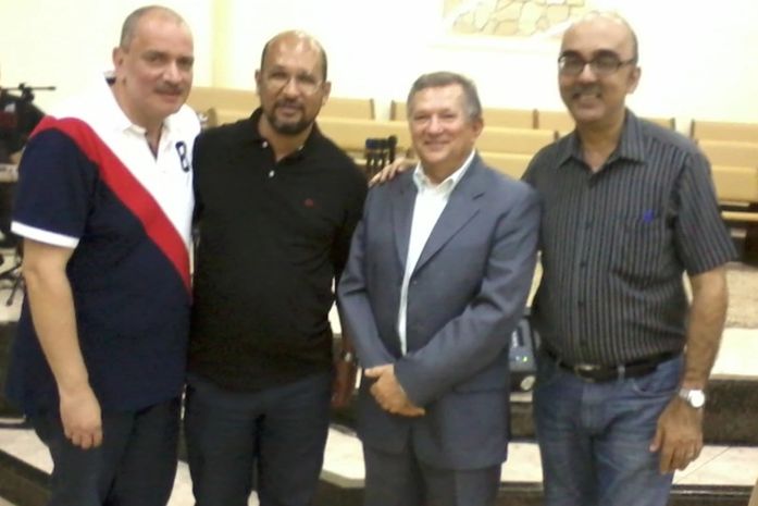 Manoel Neto com o coordenador de Extensão do Unit, professor Jailton Nicácio, o reitor Dario e o pastor André, em Betel