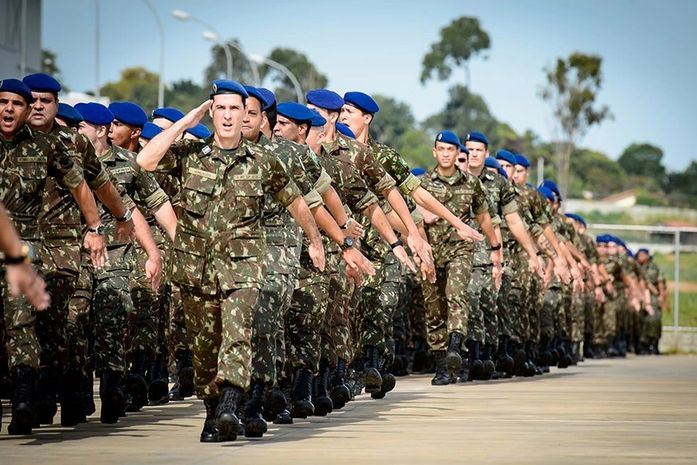 Lei que reestrutura a carreira militar é publicada no Diário Oficial