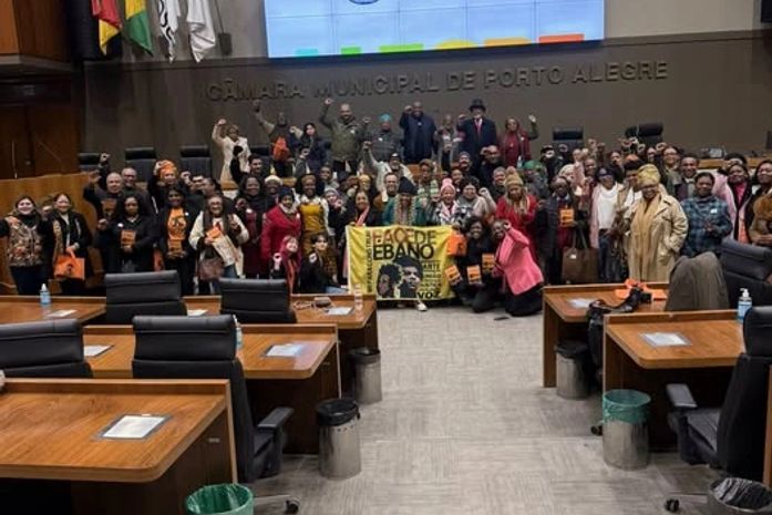 Esta ativista, Arísia Barros, representa Alagoas, no Congresso Internacional, em Porto Alegre, RS
