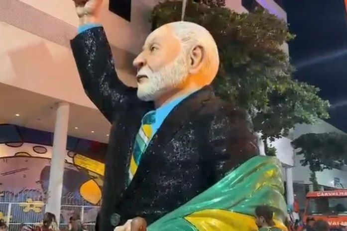 Carnaval: enredo sobre Lula movimenta pré-campanha e inflama oposição