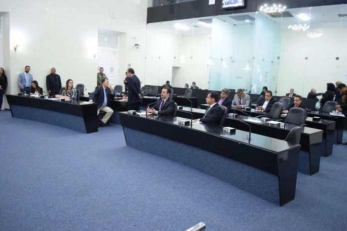 ALE aprova fixação de subsídios de policiais civis e agentes penitenciários