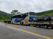 Polícia faz reconstituição de acidente com 19 mortes de ônibus que caiu de viaduto em MG