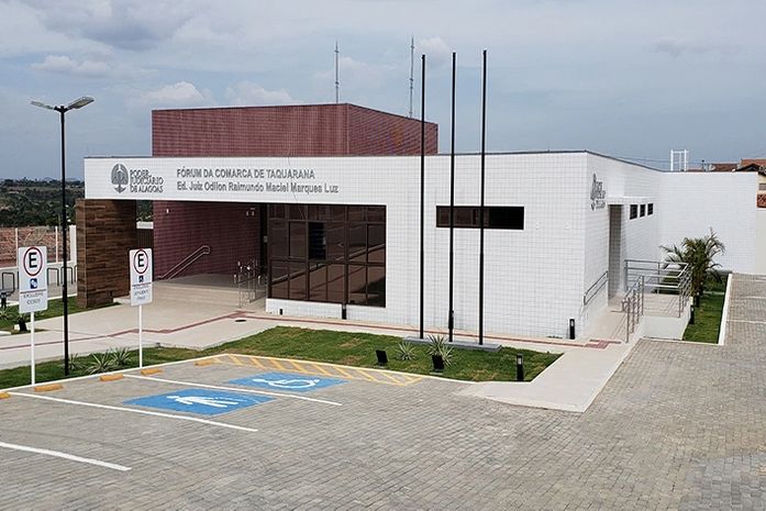 Fórum de Taquarana, no Agreste de Alagoas.