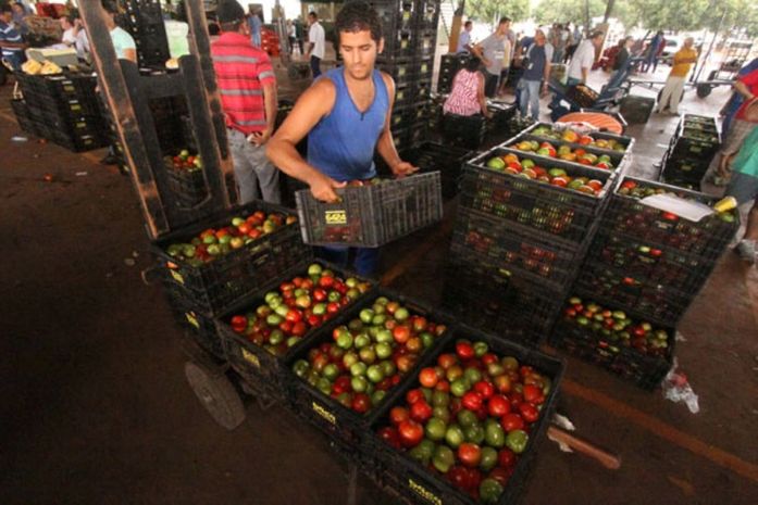 Saúde do maceioense fica 0,65% mais cara e alimentos também sofrem alteração