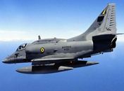 Avião da Marinha cai no mar durante treinamento