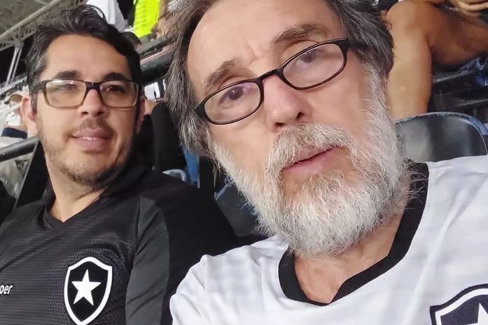 Professor arapiraquense Arnaldo Rocha realiza sonho e acompanha o Botafogo pelo país