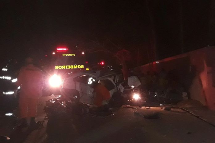 Colisão deixa criança morta e demais membros da família gravemente feridos na Al-220